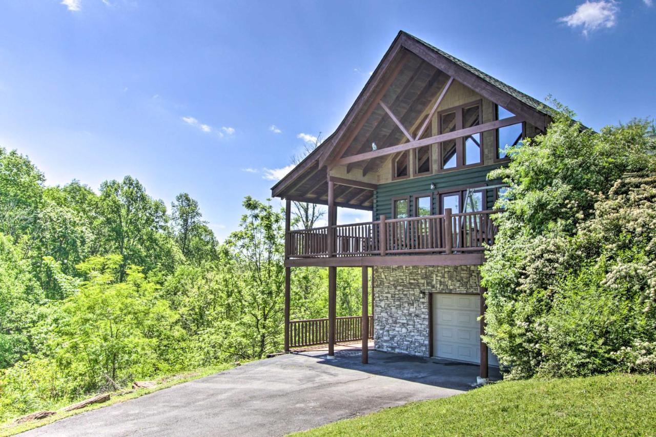 Idyllic Sevierville Cabin Deck And Smoky Mtn View! エクステリア 写真