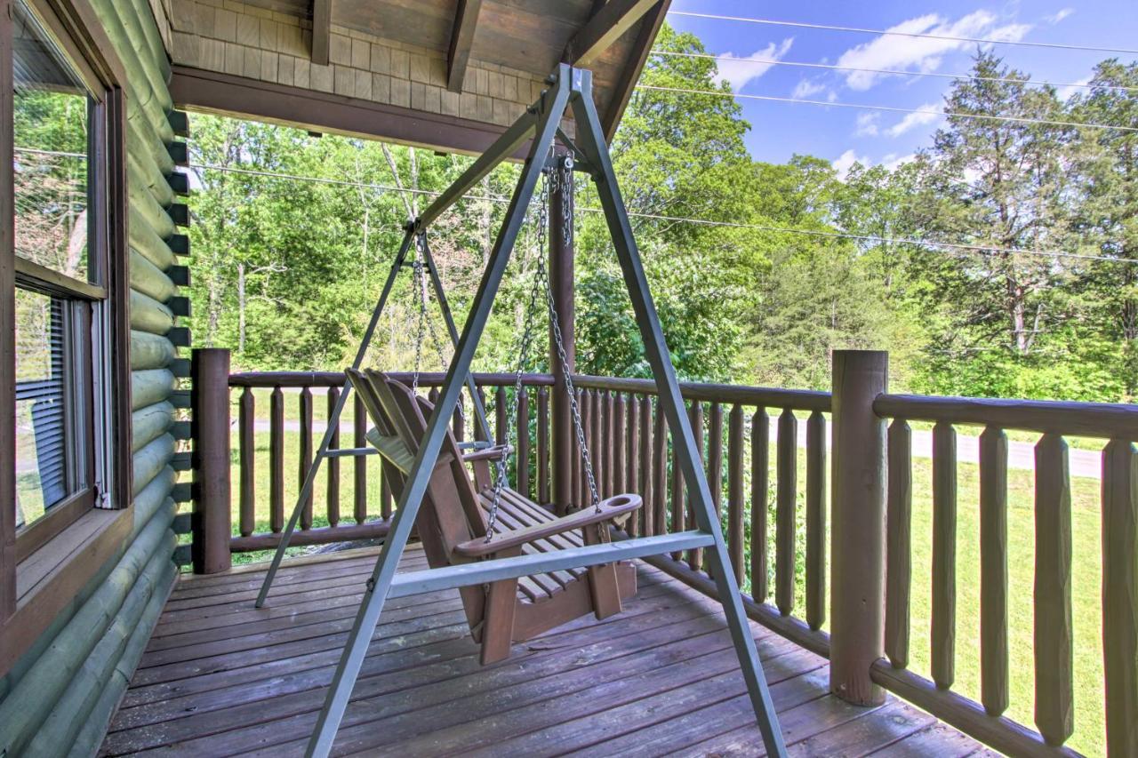 Idyllic Sevierville Cabin Deck And Smoky Mtn View! エクステリア 写真