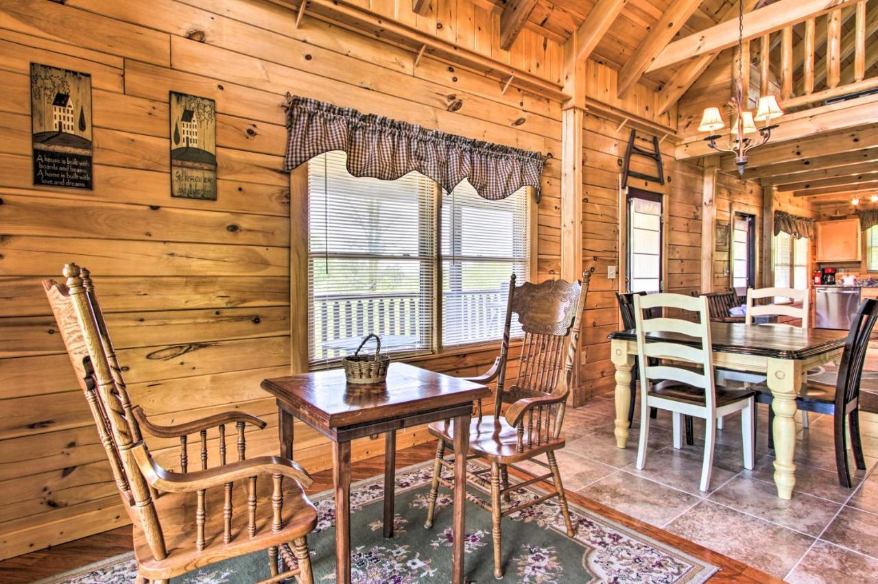 Idyllic Sevierville Cabin Deck And Smoky Mtn View! エクステリア 写真