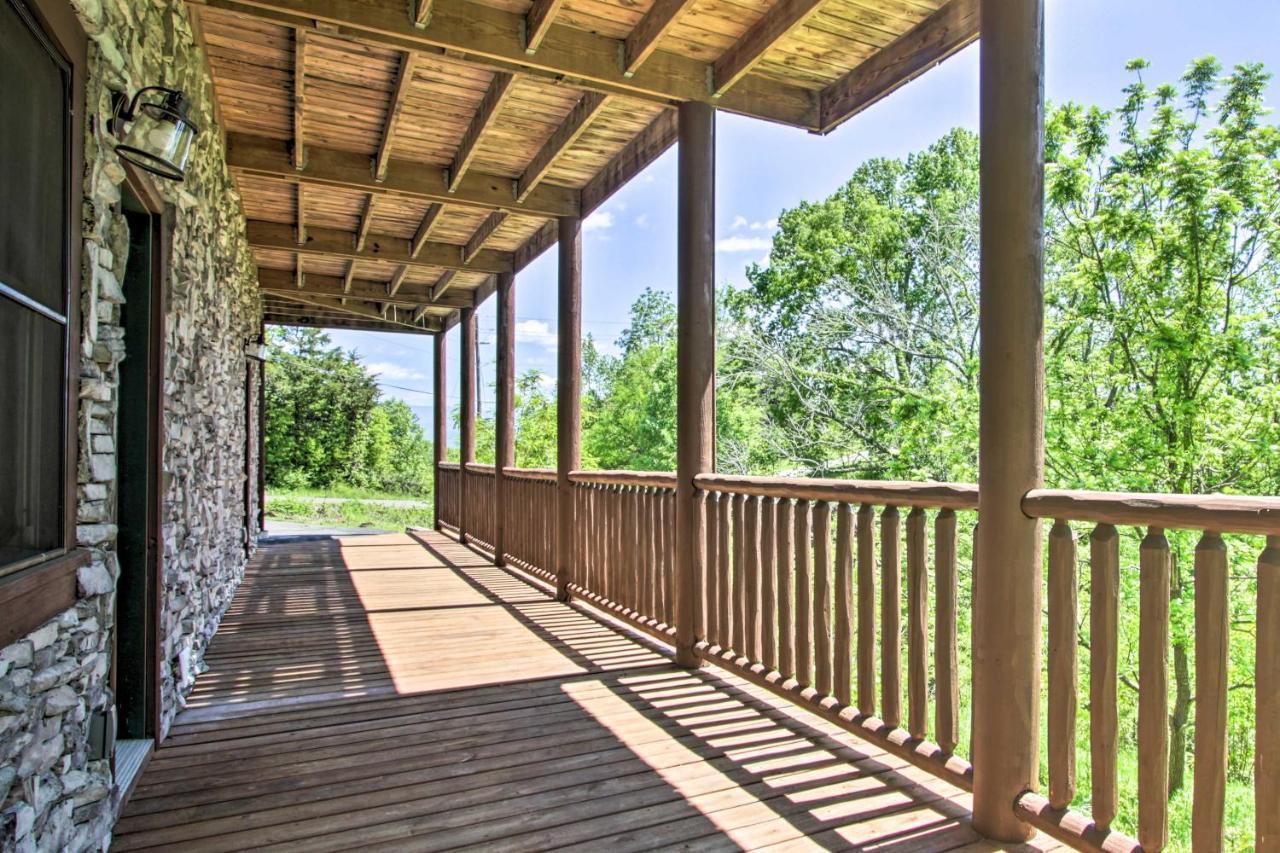 Idyllic Sevierville Cabin Deck And Smoky Mtn View! エクステリア 写真